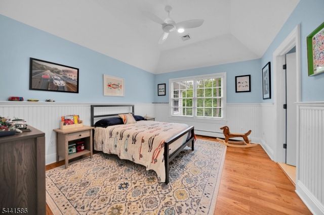 222 Deepbrook Rd, Wyckoff Twp., NJ 07481
