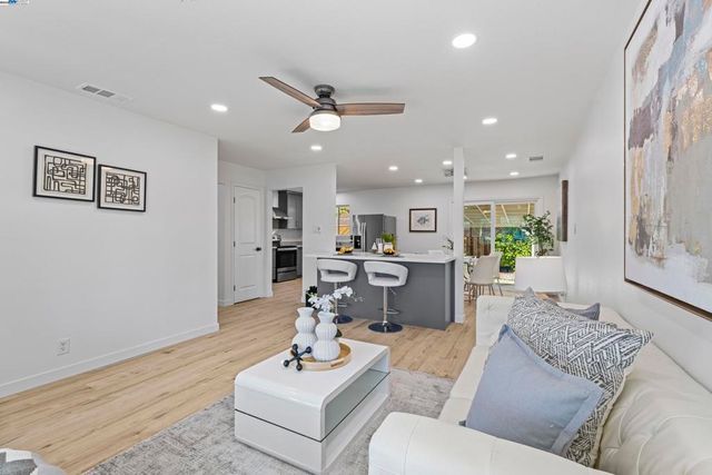 4564 Piper St, Fremont, CA 94538