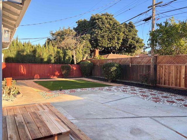 4564 Piper St, Fremont, CA 94538