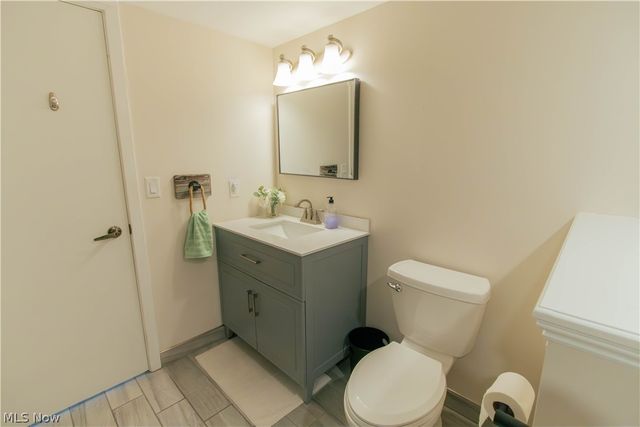 30 Marina Point Drive, Sandusky, OH 44870