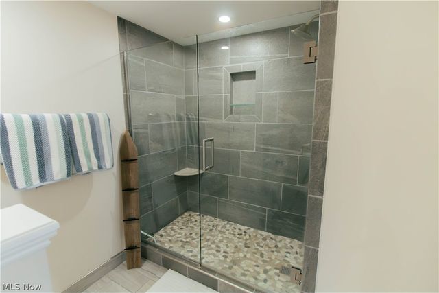 30 Marina Point Drive, Sandusky, OH 44870