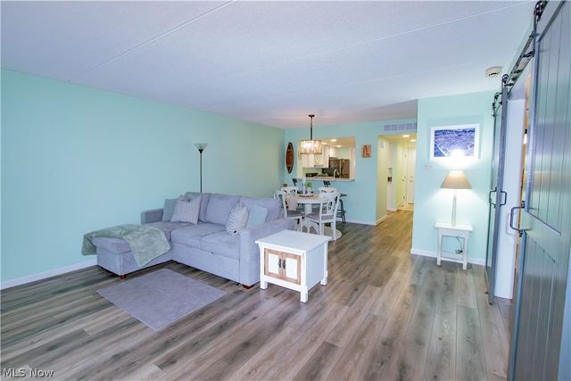 30 Marina Point Drive, Sandusky, OH 44870