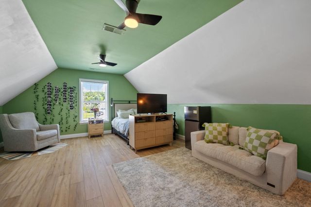 1807 Clear Brook Court, Chattanooga, TN 37421