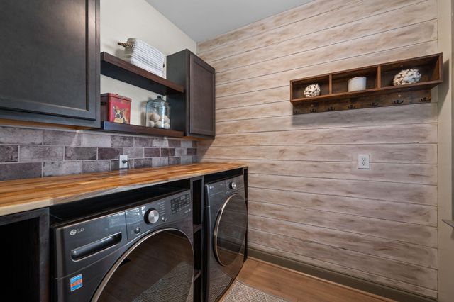 1807 Clear Brook Court, Chattanooga, TN 37421