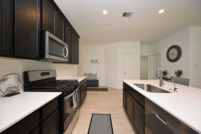 7815 Bel Fiore Drive, Richmond, TX 77406