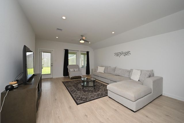 7815 Bel Fiore Drive, Richmond, TX 77406