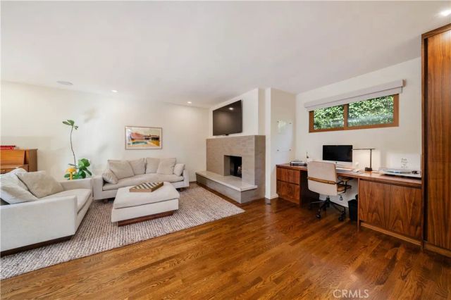 1011 W Mountain, Glendale, CA 91202