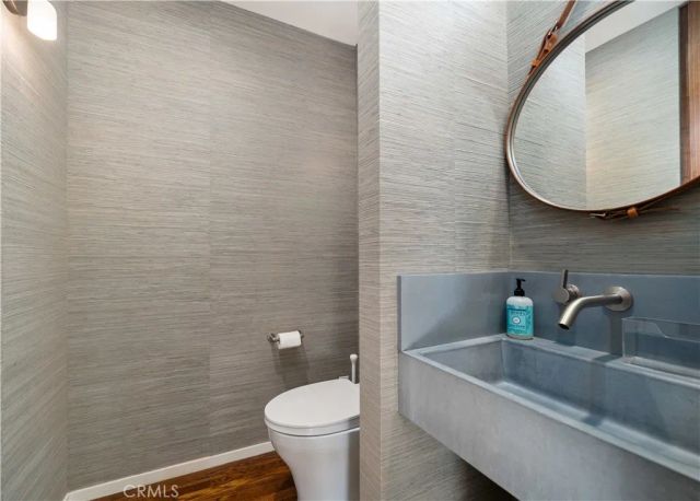 1011 W Mountain, Glendale, CA 91202