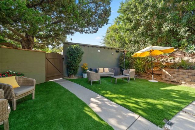 1011 W Mountain, Glendale, CA 91202