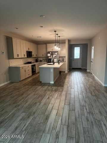 18131 W PASADENA Avenue, Litchfield Park, AZ 85340