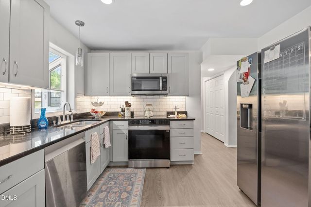 6028 Stratton Place, Raleigh, NC 27609