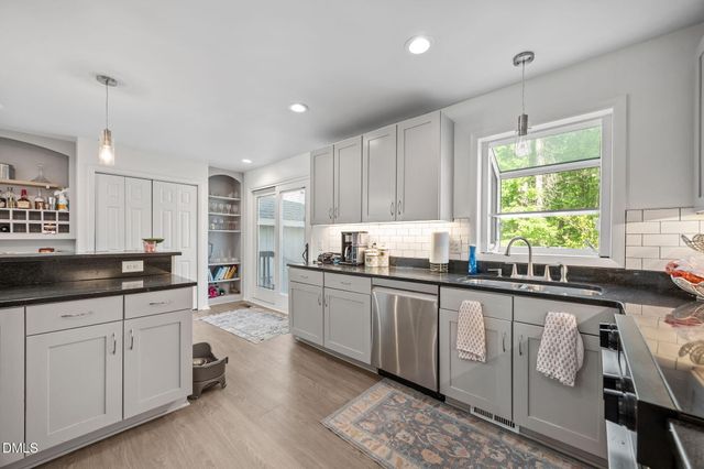 6028 Stratton Place, Raleigh, NC 27609