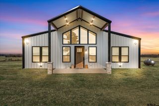 950 VZCR 1604, Grand Saline, TX 75140