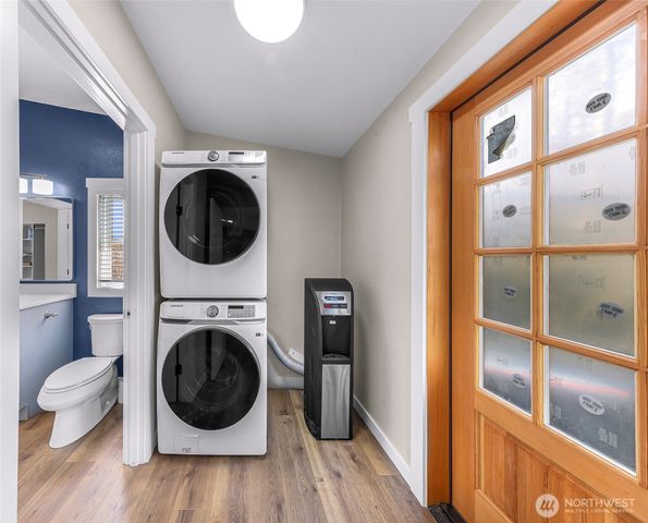 3027 Bayview Drive, Bellingham, WA 98226