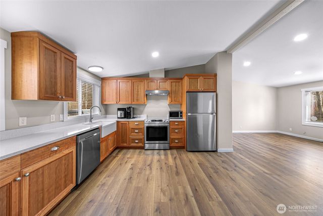 3027 Bayview Drive, Bellingham, WA 98226