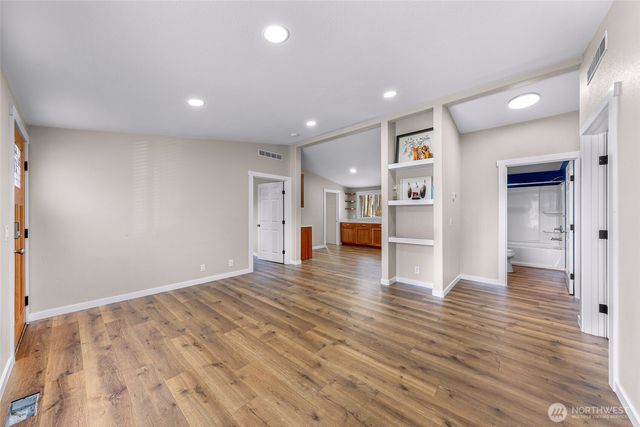 3027 Bayview Drive, Bellingham, WA 98226