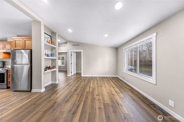 3027 Bayview Drive, Bellingham, WA 98226