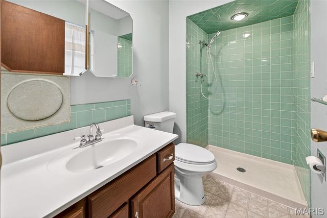 15 Englewood Drive, Swansea, IL 62226