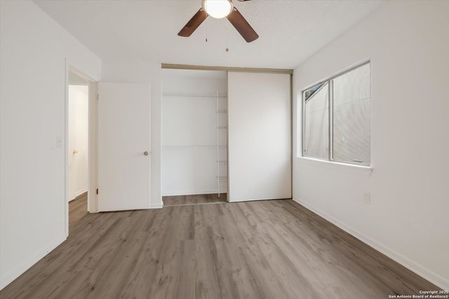 8034 Fair Bend, San Antonio, TX 78250