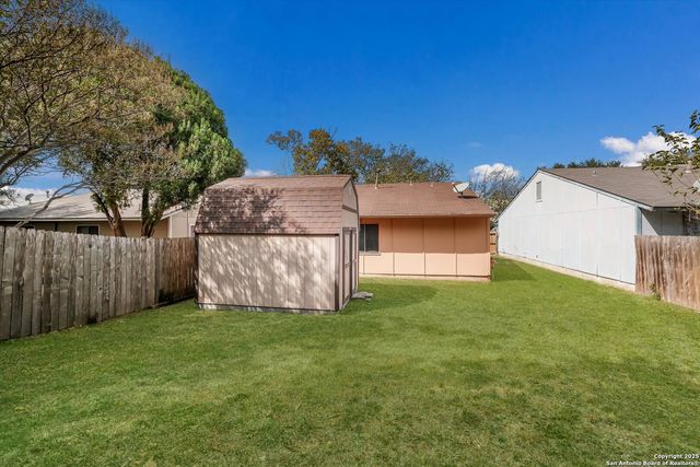 8034 Fair Bend, San Antonio, TX 78250