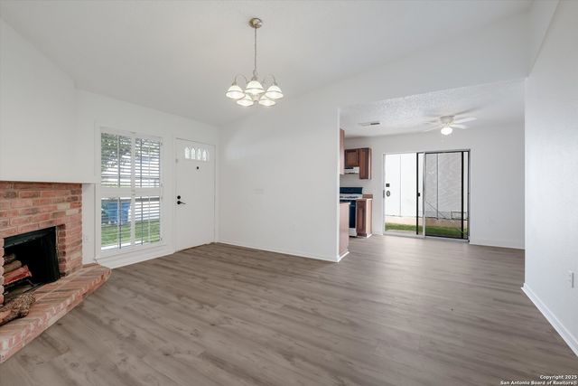 8034 Fair Bend, San Antonio, TX 78250