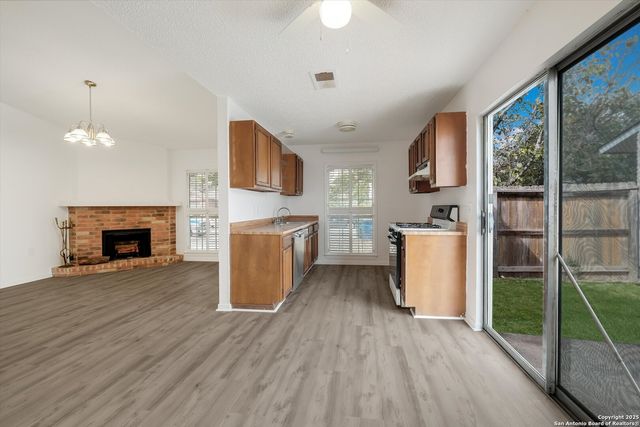 8034 Fair Bend, San Antonio, TX 78250