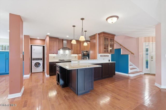 214 Colonial Avenue, Albany, NY 12208