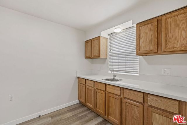 1060 Mcfarland Avenue, Wilmington, CA 90744