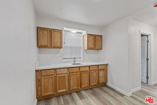 1060 Mcfarland Avenue, Wilmington, CA 90744