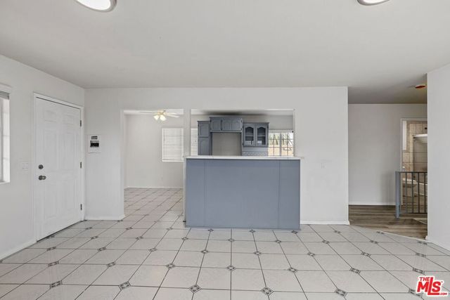 1060 Mcfarland Avenue, Wilmington, CA 90744