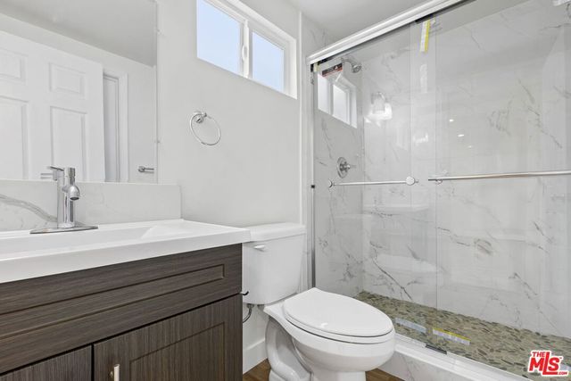 1060 Mcfarland Avenue, Wilmington, CA 90744