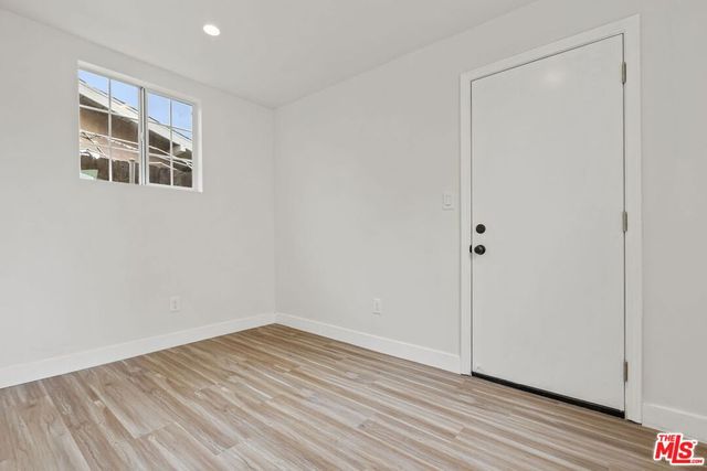 1060 Mcfarland Avenue, Wilmington, CA 90744