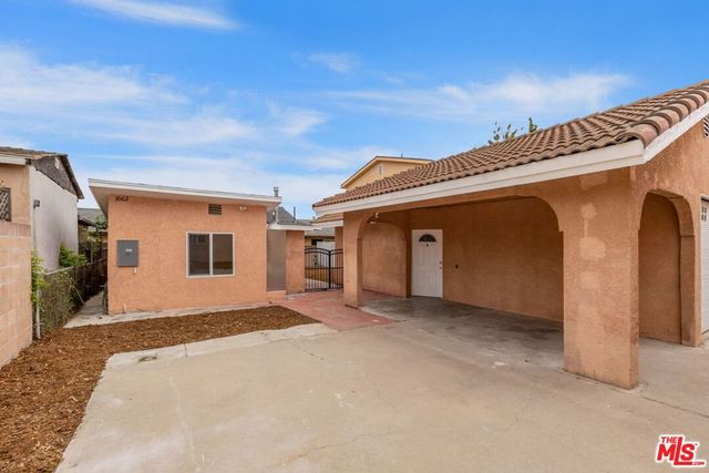 1060 Mcfarland Avenue, Wilmington, CA 90744