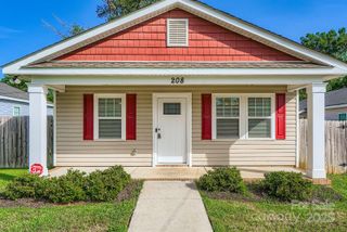 208 Lakewood Avenue, Charlotte, NC 28208