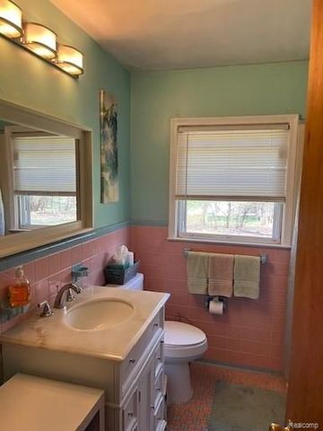 23409 Ranch Hill Drive, Southfield, MI 48033