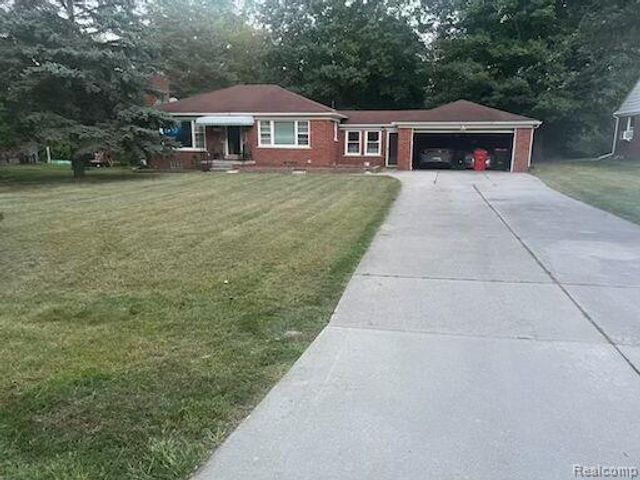 23409 Ranch Hill Drive, Southfield, MI 48033