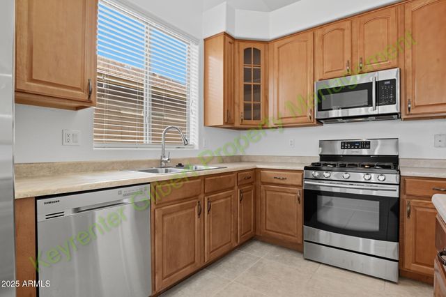 33958 N Barbara Drive, San Tan Valley, AZ 85144