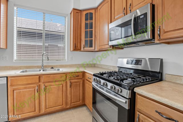 33958 N Barbara Drive, San Tan Valley, AZ 85144