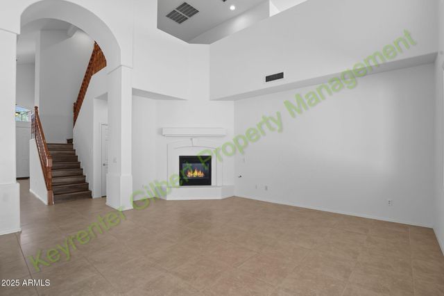 33958 N Barbara Drive, San Tan Valley, AZ 85144