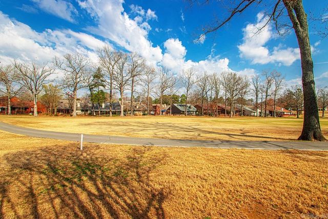 20 Fairway Woods Cir, Maumelle, AR 72113