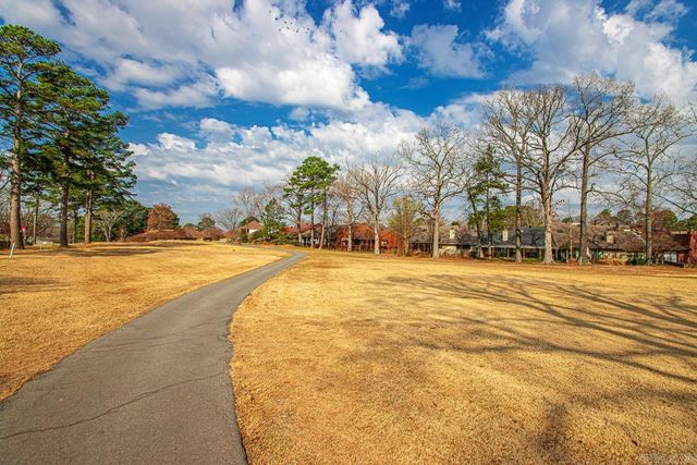 20 Fairway Woods Cir, Maumelle, AR 72113
