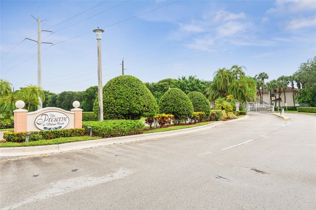 2173 NW 78th Avenue, Pembroke Pines, FL 33024