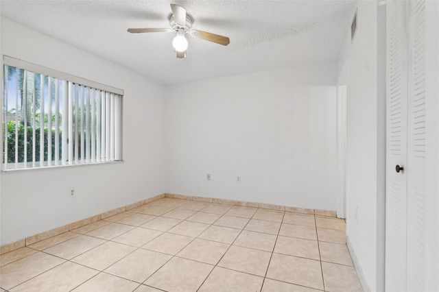 2173 NW 78th Avenue, Pembroke Pines, FL 33024