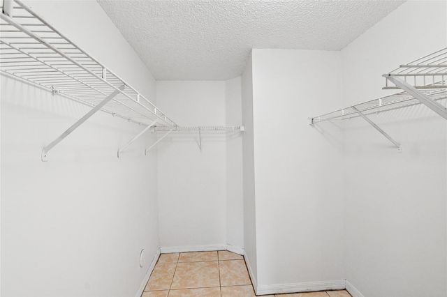 2173 NW 78th Avenue, Pembroke Pines, FL 33024