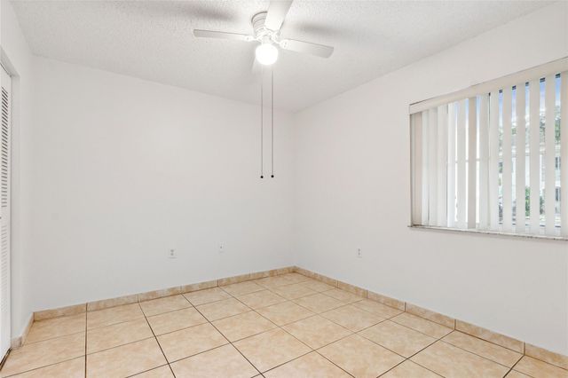 2173 NW 78th Avenue, Pembroke Pines, FL 33024