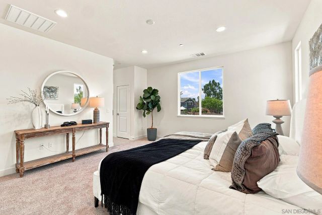 777 Michael Ct, Vista, CA 92081