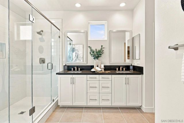 777 Michael Ct, Vista, CA 92081