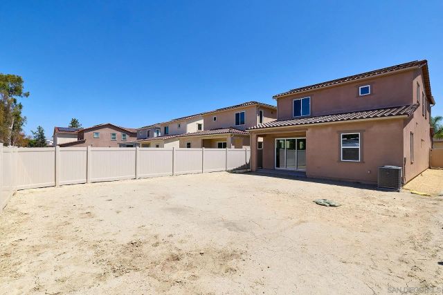 777 Michael Ct, Vista, CA 92081