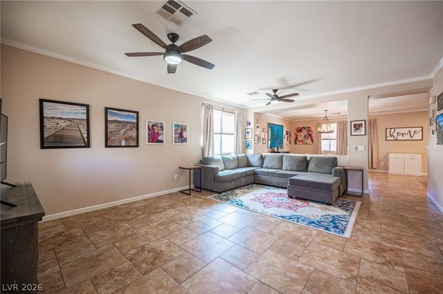 925 Cascade Light Avenue, North Las Vegas, NV 89031