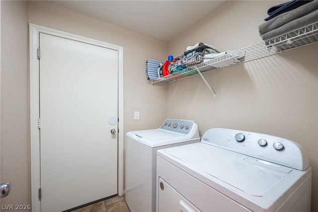 925 Cascade Light Avenue, North Las Vegas, NV 89031